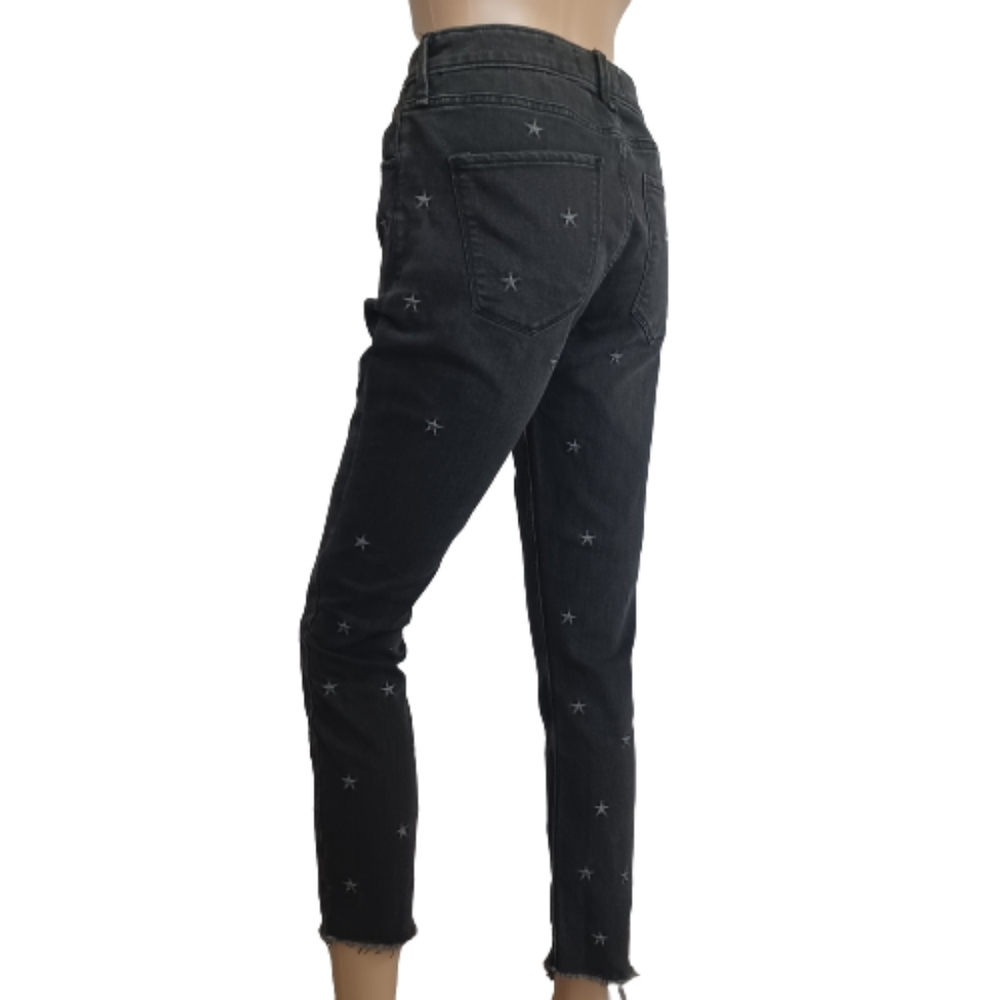 Abercrombie & Fitch Ankle High-rise Black Star Embroidered Cropped Jeans - Picture 7 of 16